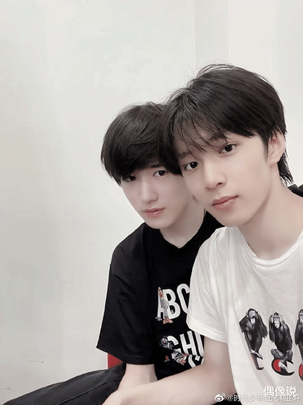 袁咏仪|马嘉祺庆祝刘耀文16岁生日，晒两人吃火锅合影！时代少年团好有爱