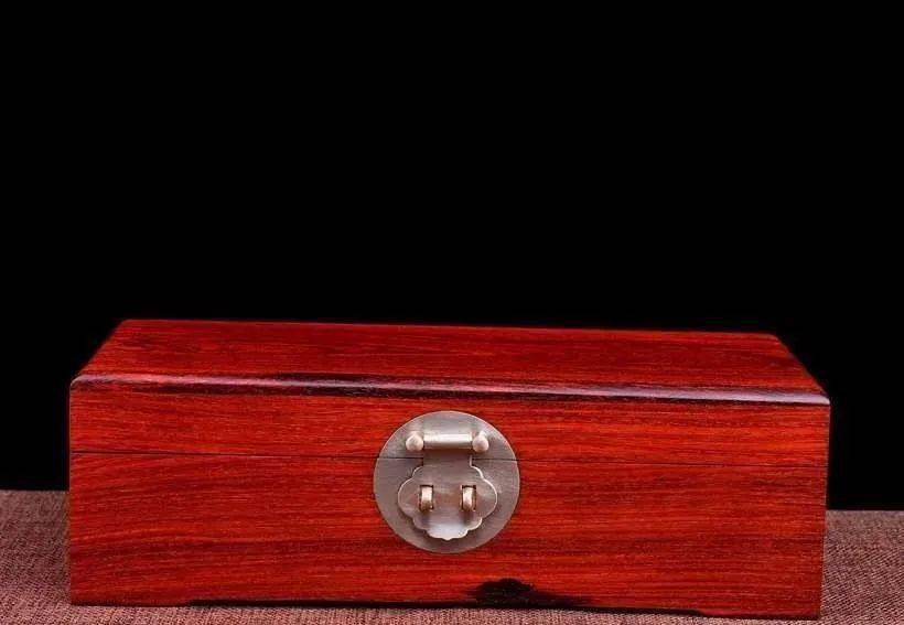 小王话红木|买木雕认准这几条,这样收藏准没错!