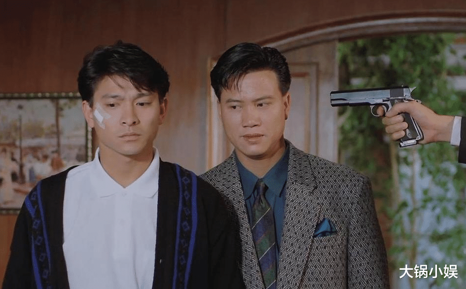 万梓良|香港电影“气势”大佬接商演，64岁与女司仪跳舞，被指不合适