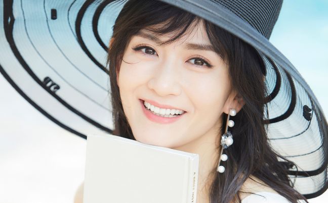 谢娜|《快本》刚停播，谢娜就官宣新歌，这波热点蹭得太给力