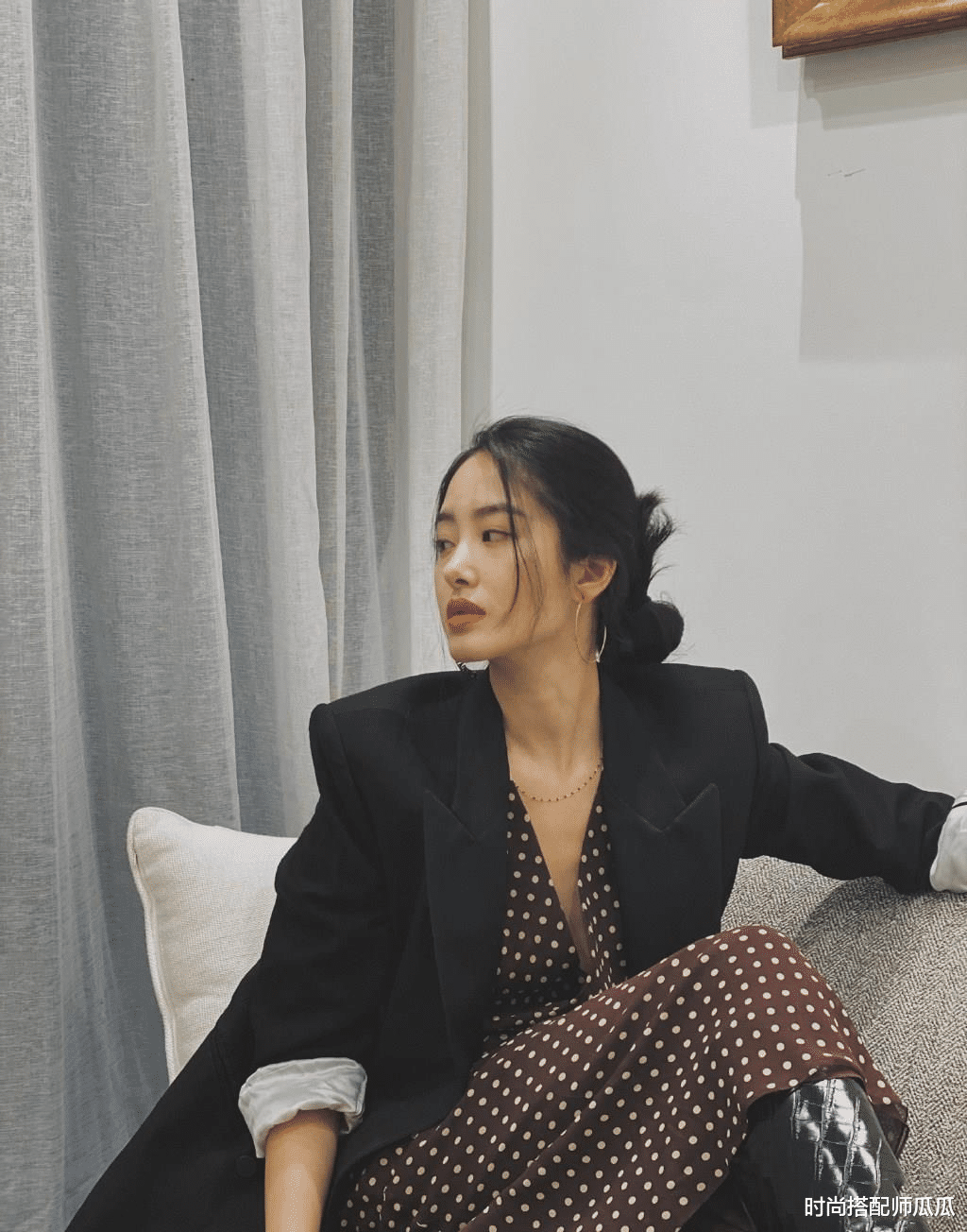 时尚搭配师瓜瓜 秋天,怎么才能显得有品位?学会穿“法式风”,轻松美得高级显贵