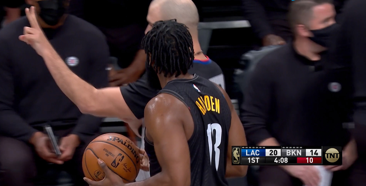 凱文·杜蘭特|單節(jié)24分！杜蘭特彈無虛發(fā)，哈登硬頂伊巴卡，小卡爆發(fā)真是欺負(fù)人！