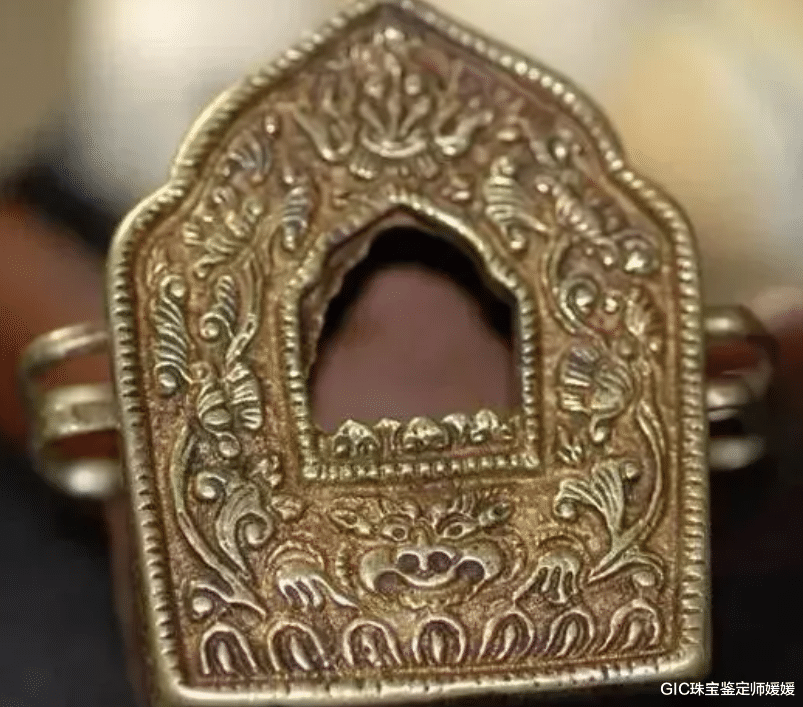 GIC珠宝鉴定师媛媛|丰富多彩的藏族配饰,神秘华美个性鲜明,一直都是臧家心中的挚爱