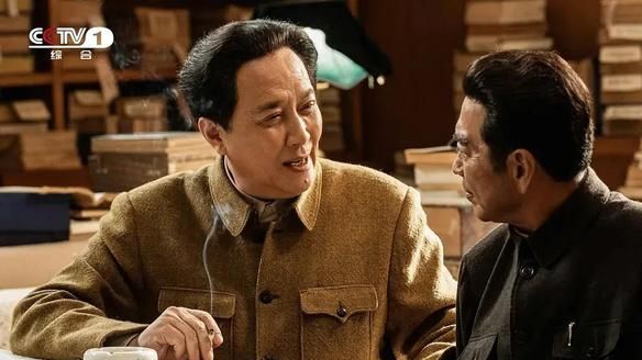 唐国强|唐国强仍在演伟人，“老对手”马晓伟却悄悄改行，不再做特型演员