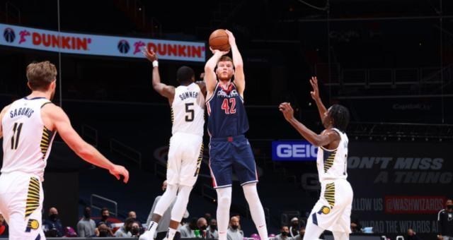 奇才队|轰154分，威少率队打疯了，14+21+24创纪录，谁能拦他进季后赛