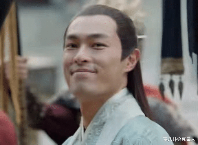 朱亚文|现代装帅气古装却“奇丑”的男星：朱亚文像老头、靳东油腻臃肿