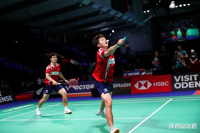 男雙|大爆冷！男雙世界冠軍0-2出局，中國單打三人晉級安賽龍?zhí)蕴瓘姅?
onload=