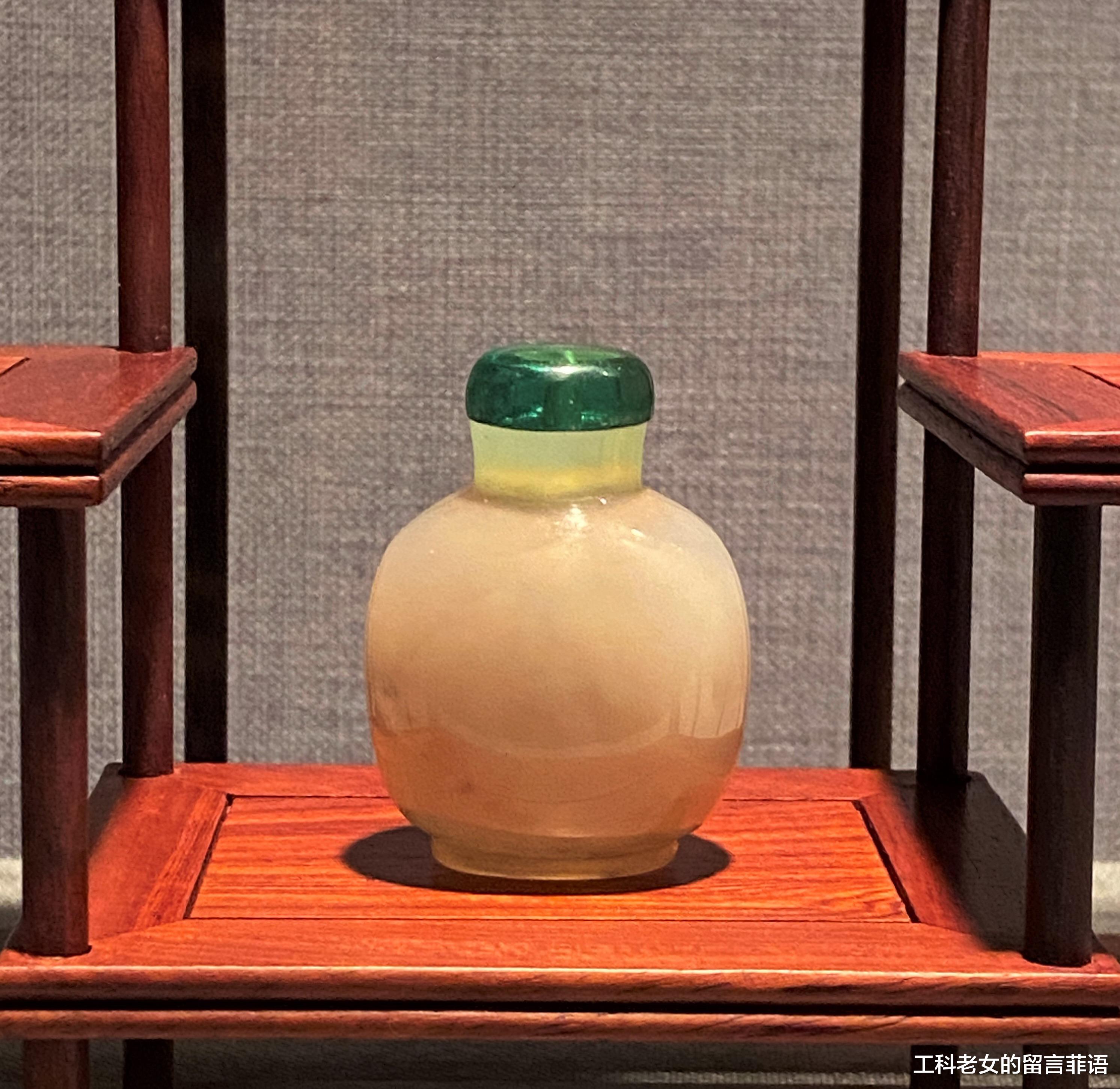 翡翠|辽博鼻烟壶展:有一种叫影子壶