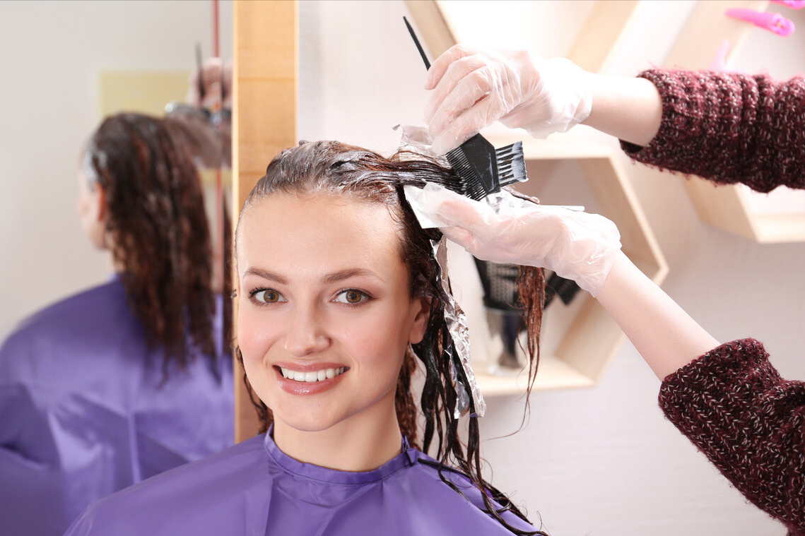 口红|染发后用发膜会掉色吗?不仅不会掉色还能锁色,但要用对方法才行