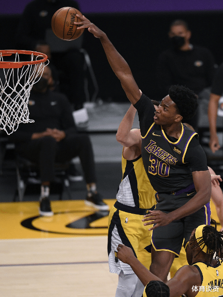 德怀特·霍华德|1板又1板!湖人放弃吧,詹姆斯也喂不动他,还以为是第二个霍华德