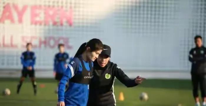 瓊中女足|生死戰(zhàn)！遭遇最強(qiáng)對(duì)手，陳婉欲率瓊中女足順利過(guò)關(guān)，防守是重點(diǎn)