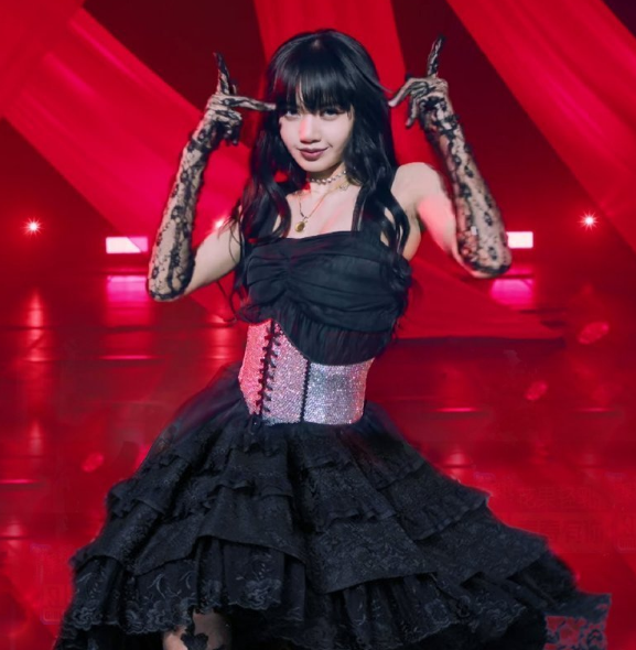 舜网 盘点女星猫女造型，孟美岐气场强，徐璐撩人，看到Lisa：扛不住！