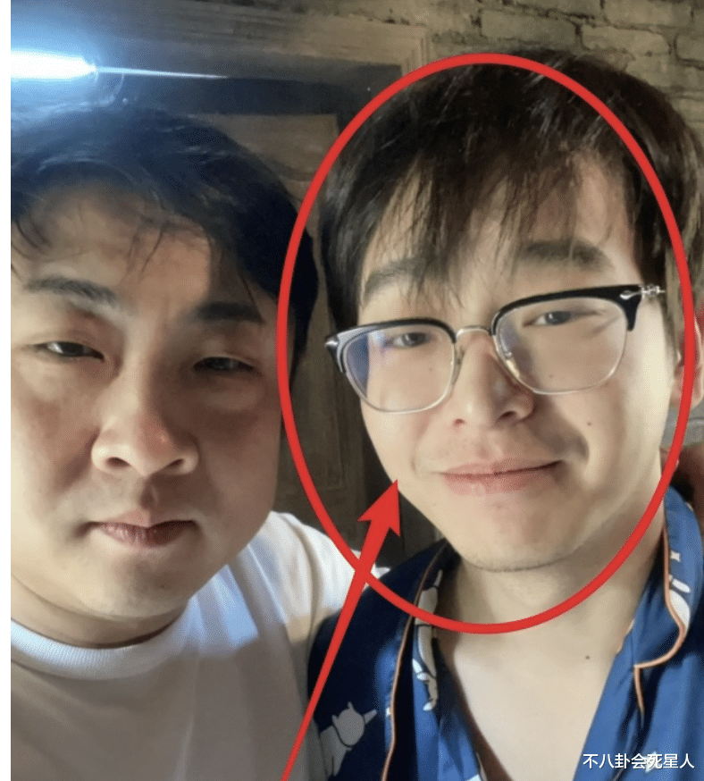 明星素颜|15位当红男星素颜：眯眯眼、月球表面、满脸痘，还暴露动脸痕迹