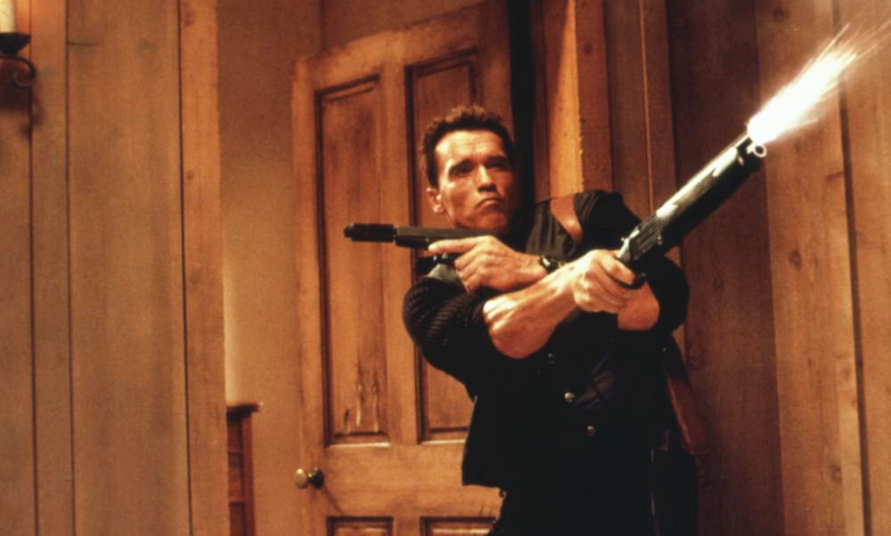 真实的谎言|施瓦辛格另一部动作大片重启，不是《真实的谎言》，却同样火爆