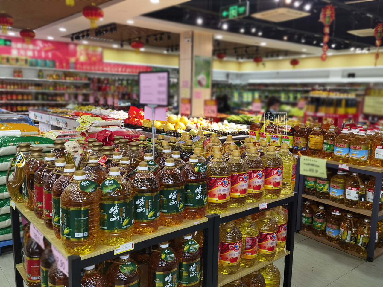 大米|去超市囤购物资，自古吃喝是大事，优先考虑6类食物，生活不会受影响