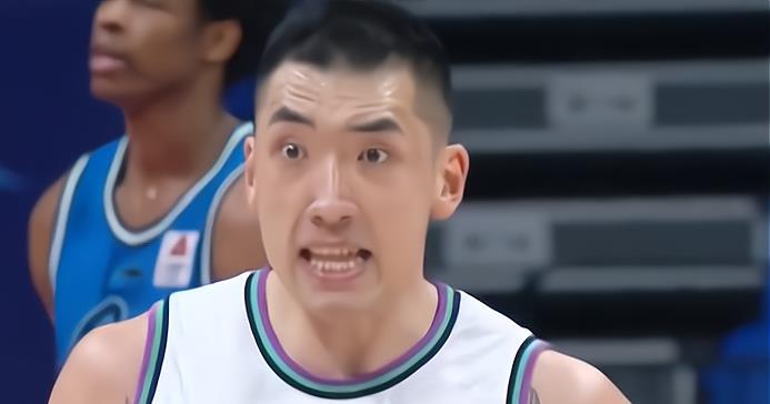 山东男篮|外线稳定犯规不断，山东男篮轻松复仇四川，高诗岩鹤立鸡群