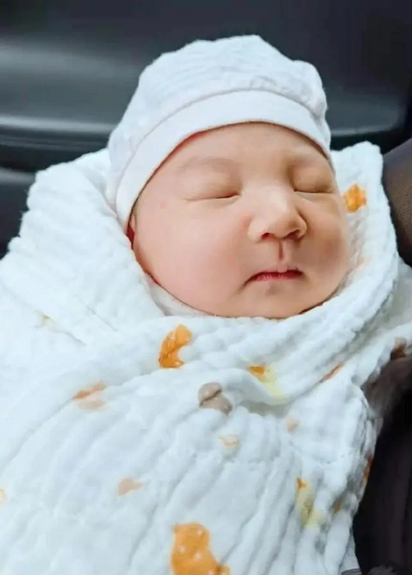 林生斌|镇魂井，二胎，出轨，直播，你永远无法叫醒一个装睡的人