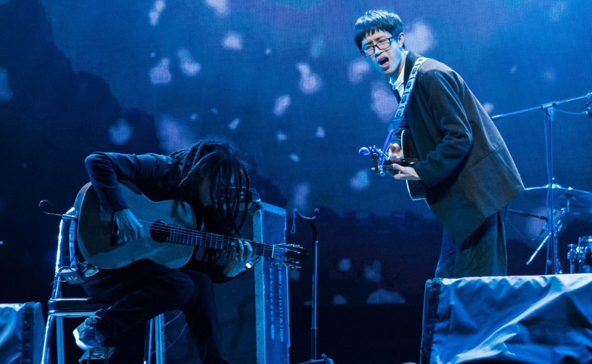 任敏|因洗脑神曲《二嬢》走红，民谣怪才尧十三，却选择默默回归家乡