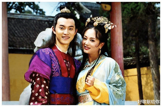 明星|这十位国民男明星，出道时个个貌比潘安，中年油腻后“面目全非”