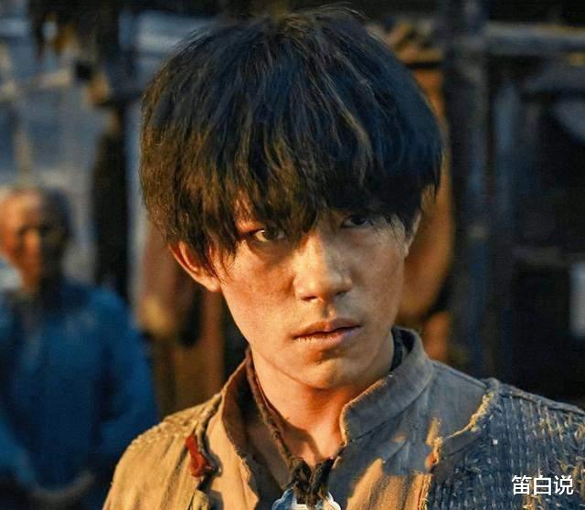 章子怡|《长津湖》：票房逆跌破30亿，原来易烊千玺的伍万里确有真实原型