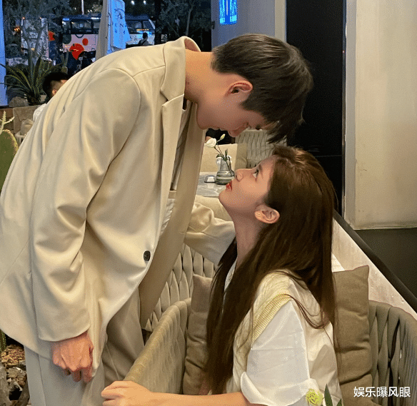 肖战|《心动4》马董根正苗红,晒太爷爷烈士证明书,网友:名字好可爱