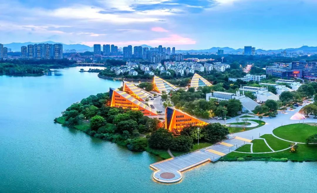 东莞|当下楼市，谁在大肆抄底东莞高价房产？！