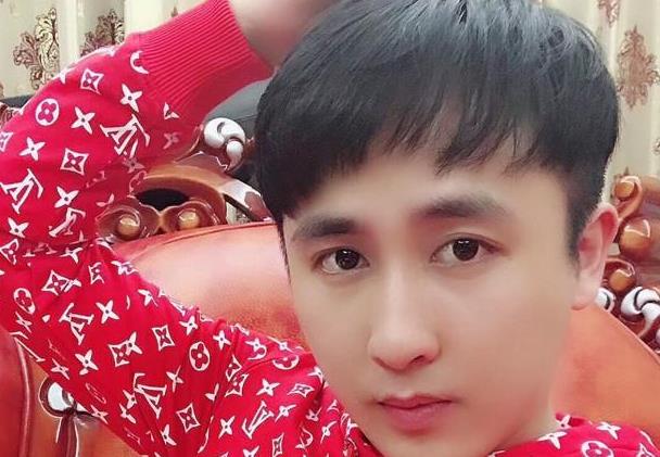 长脖子爸比说|散打哥与“道家”彻底决裂，爆料米菲私自成立公司，欲与辛巴合作