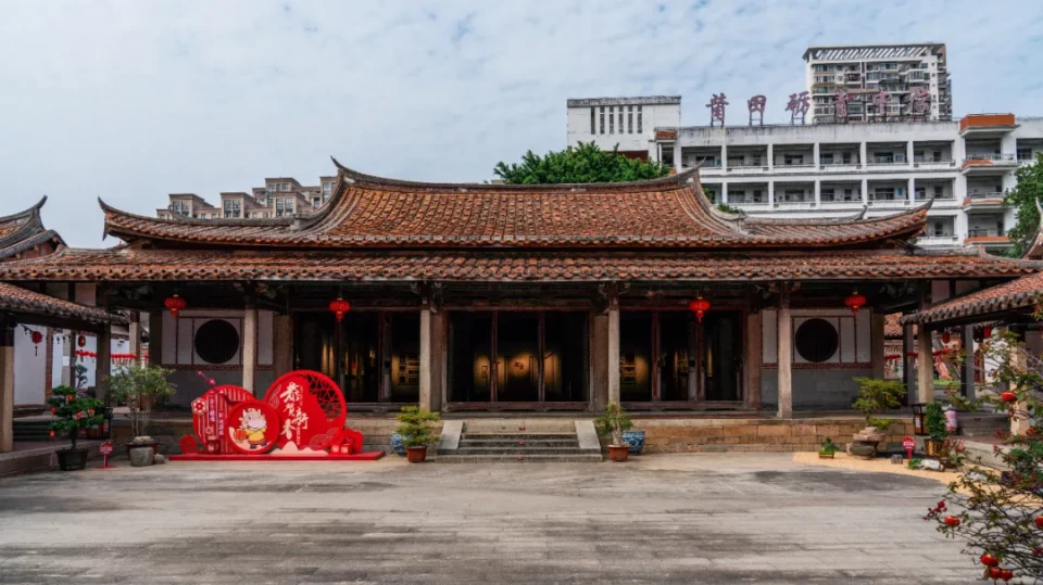 町芒评测 上天造神、下地造鞋，福建莆田还有多“魔性”？