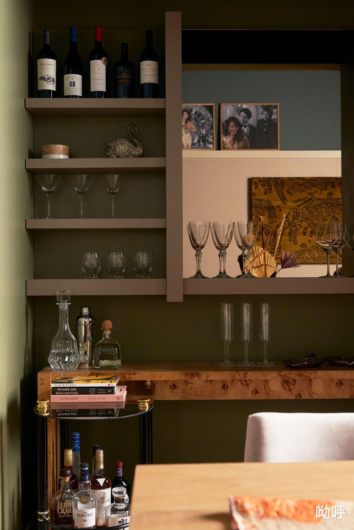 重塑历史公寓,融合复古艺术,彰显独特审美