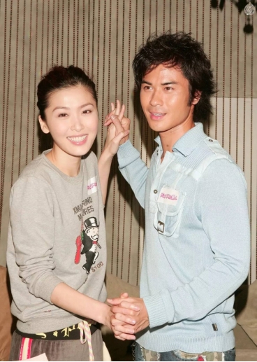 一个有心人 傅程鹏：抛弃16年糟糠妻，娶小6岁嫩模，与现任妻子不敢秀恩爱