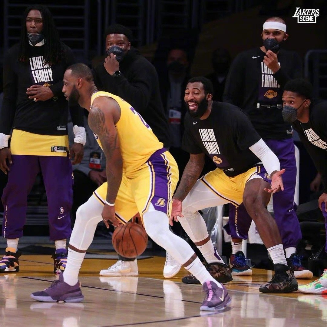 勒布朗·詹姆斯|复仇！詹姆斯亲自招募球星承诺明年冲冠 佩林卡锁定射手