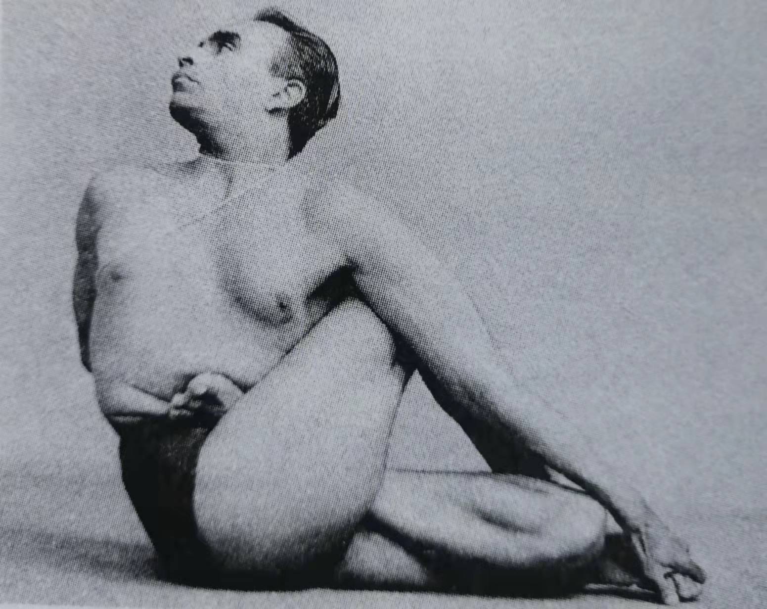 按摩 怎么减肥？如果说胖，那这个位置是一定要提的-腹部