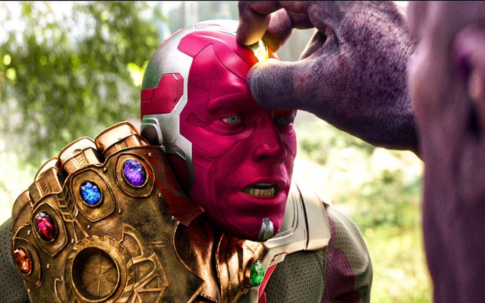 高校|美国歌手将1.6亿粉钻镶嵌在额头，演唱会时被粉丝抠出，危及生命