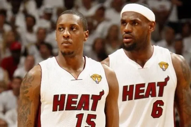 热火队|爷青回！总冠军控卫回归NBA！热火签下35岁老将！