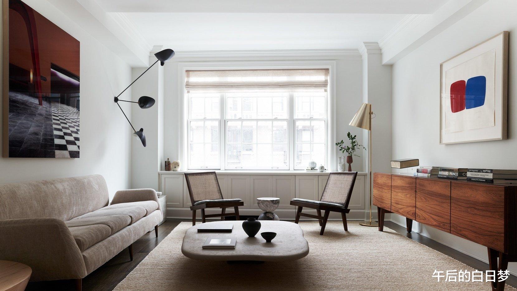 优雅的纽约公寓，当代艺术品与设计感满满的家具装点生活空间