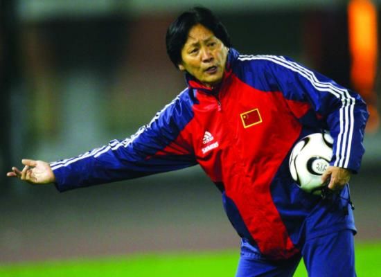 國足|掌管國足選帥大權！朱廣滬執(zhí)教卻慘不忍睹，創(chuàng)多項恥辱紀錄