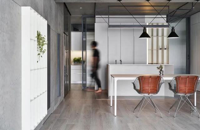 100㎡简约工业风，低调安静的水泥灰，装出别样高级的美