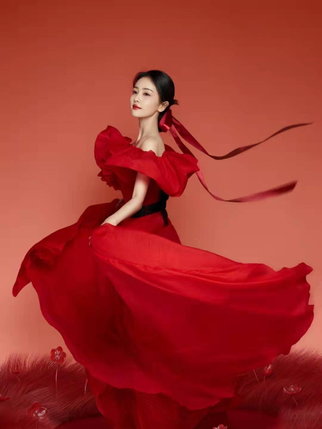 白梦妍|听说白鹿改名蔡徐坤?这应该是最好笑的官宣方式