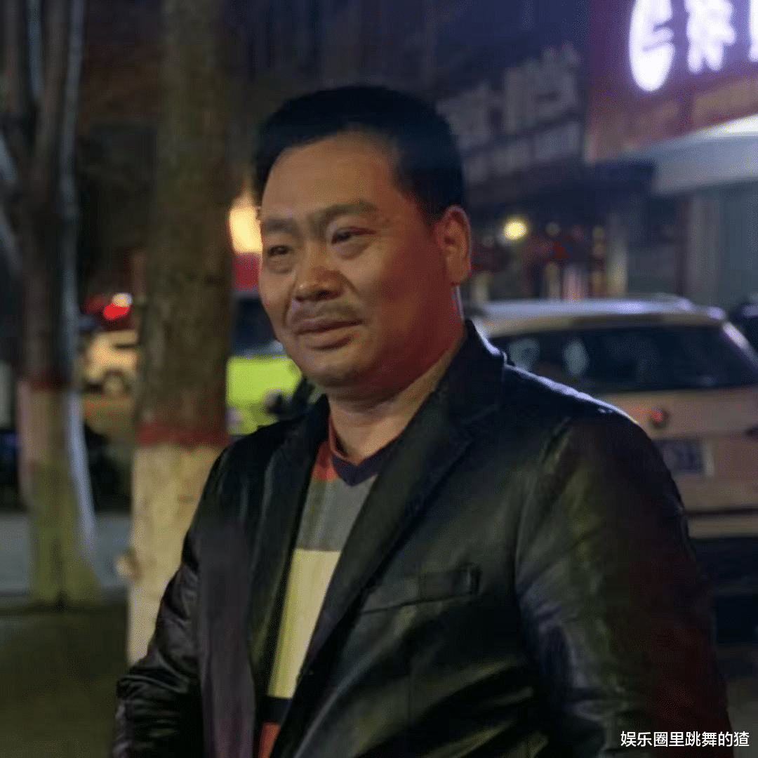 吴孟达|40岁网红模仿吴孟达吸粉15万，扮相堪比本人，网友直言达叔回来了