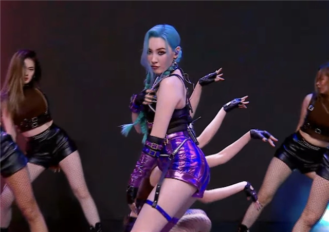 |不愧是showmaker“女粉”，韩流女星cos金克丝，却被吐槽：不如ab