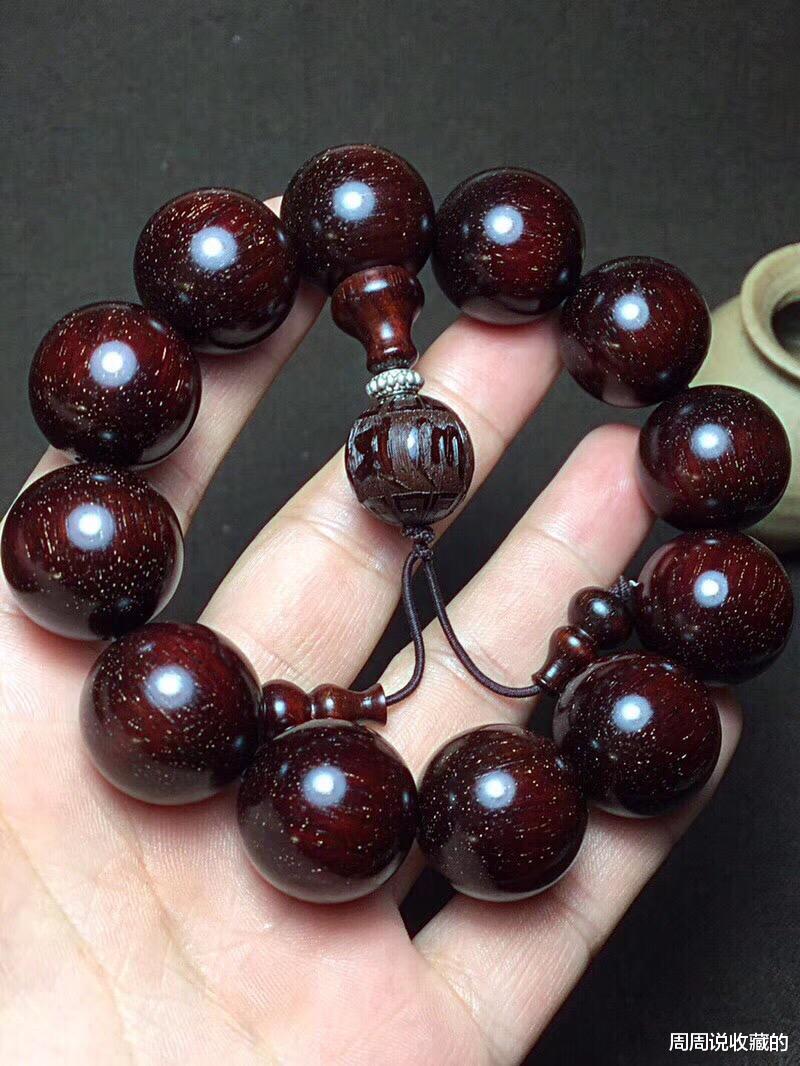 小叶紫檀|小叶紫檀手串什么是包浆？新手玩家怎样才能盘出漂亮的包浆？