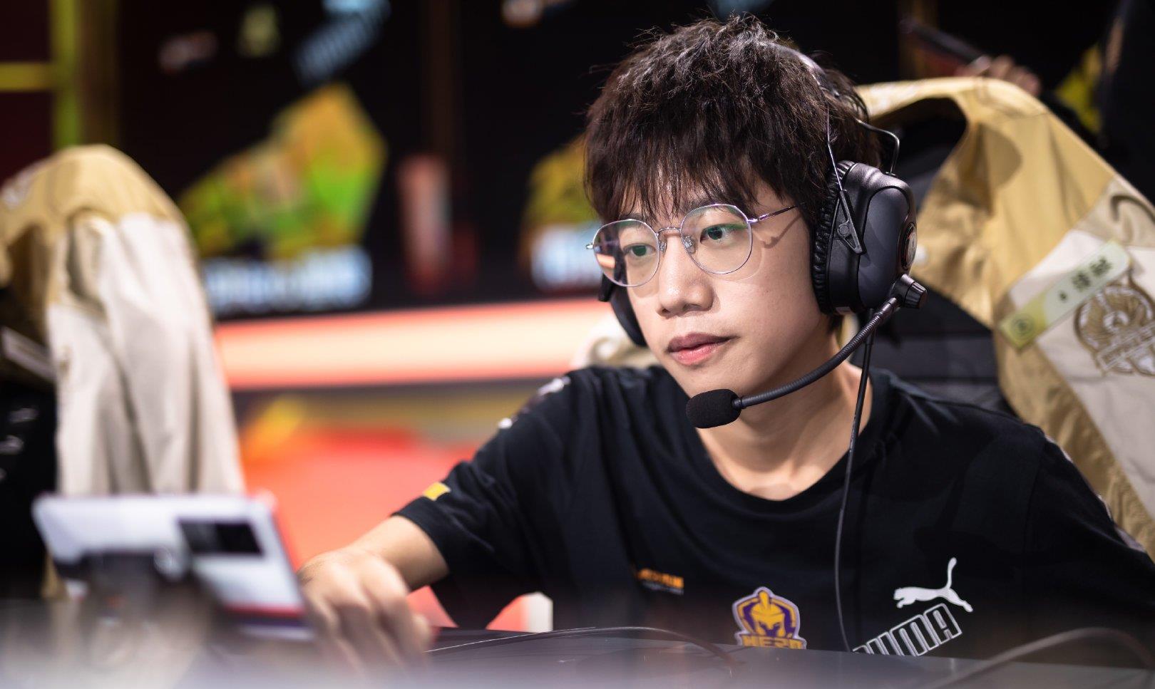 魔王樊|kpl多支冠军队伍将重组,DYG靠新人hero久竞也如此,WB计划被打乱