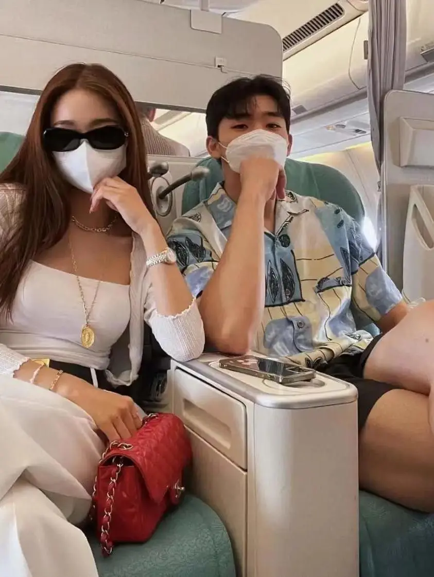 宋智雅|花千万营销的新晋小花，被扒整容、媚男还碰瓷Jennie，她配吗？