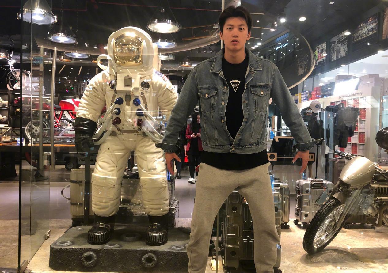 玉骨遥|汪顺纠正大众畸形审美！外形阳光身材健美，与张雨霏cp感着实够强