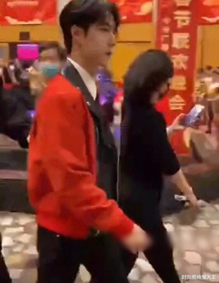 |央视元宵晚会阵容，王一博现身彩排，却因粉丝过度刷屏讨人嫌