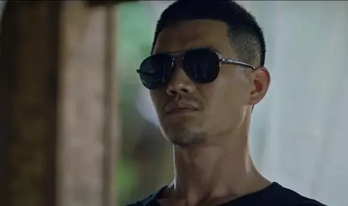 谢孟伟|“嘎子哥”新片上映，“雷”的我外焦里嫩，要不还是回去做直播吧