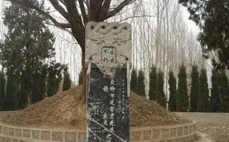 诚然情感之事 阴宅墓地的风水知识