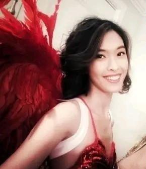 央视|她拒绝承认自己是中国人，如今还想回国捞金，网友回话，想都别想