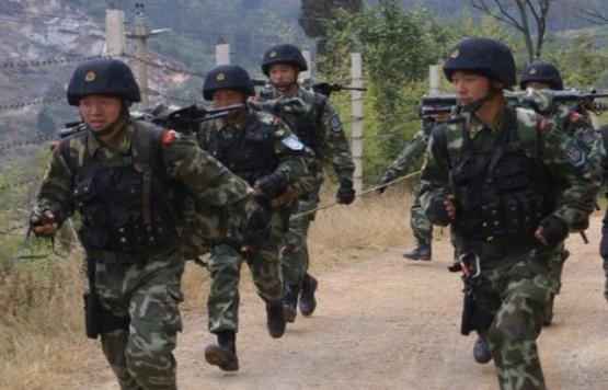 许三多|《士兵突击》中能力甚至超过了指导员的何红涛，为何会被弱化？