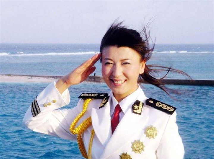 闫学晶|她是国家一级演员，享受正师级待遇，却拔掉父亲呼吸器成一生的痛